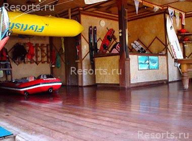 Club Paradise 15